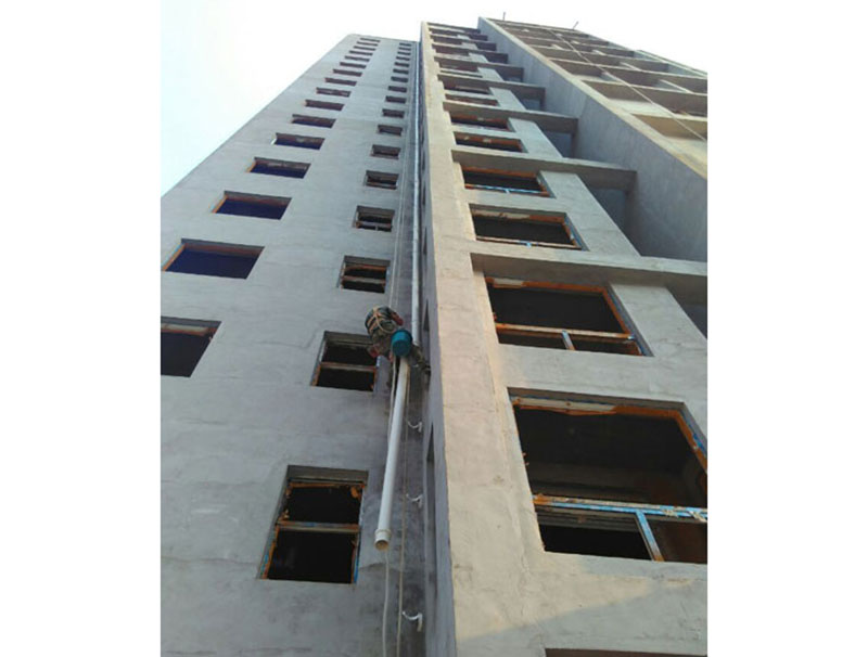 高空落水管安裝